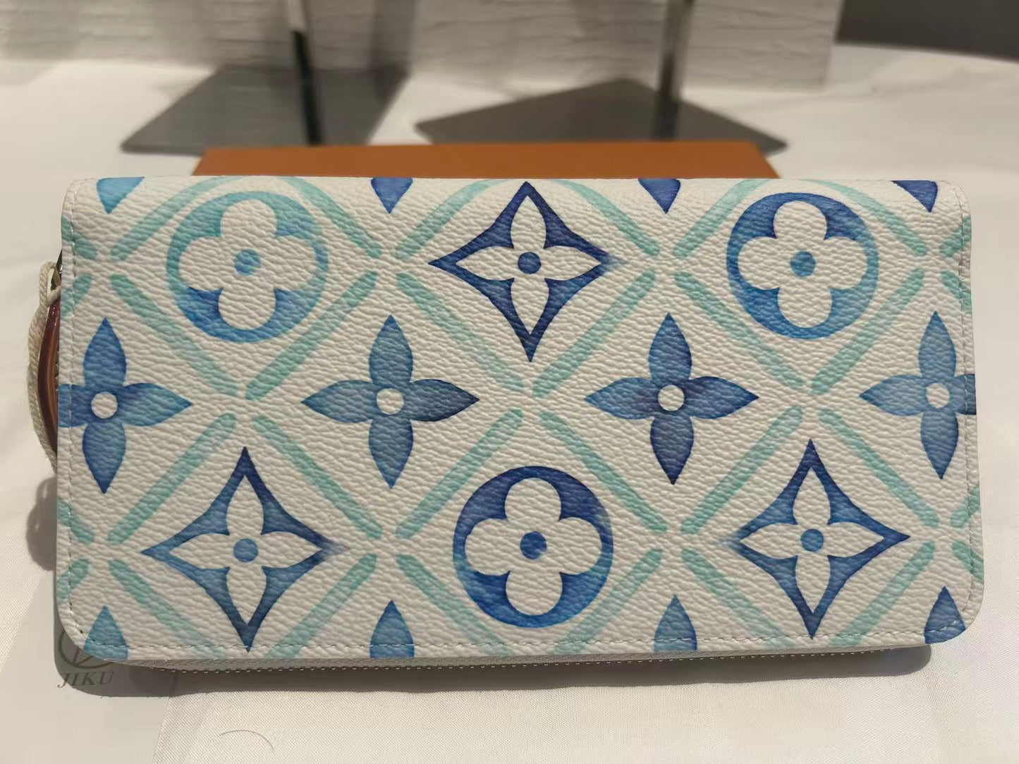 Second-hand Louis Vuitton Zippy Wallet “By the Pool” Monogram Tiles