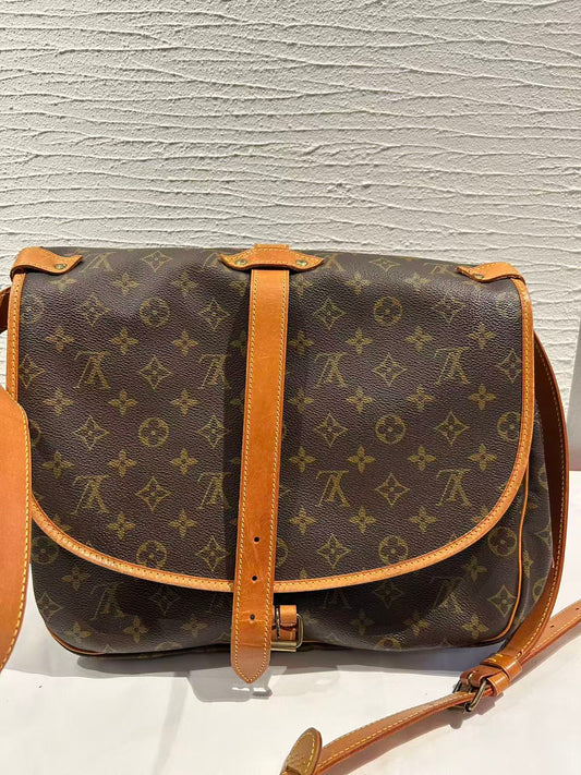 Louis Vuitton Saumur，Second-hand